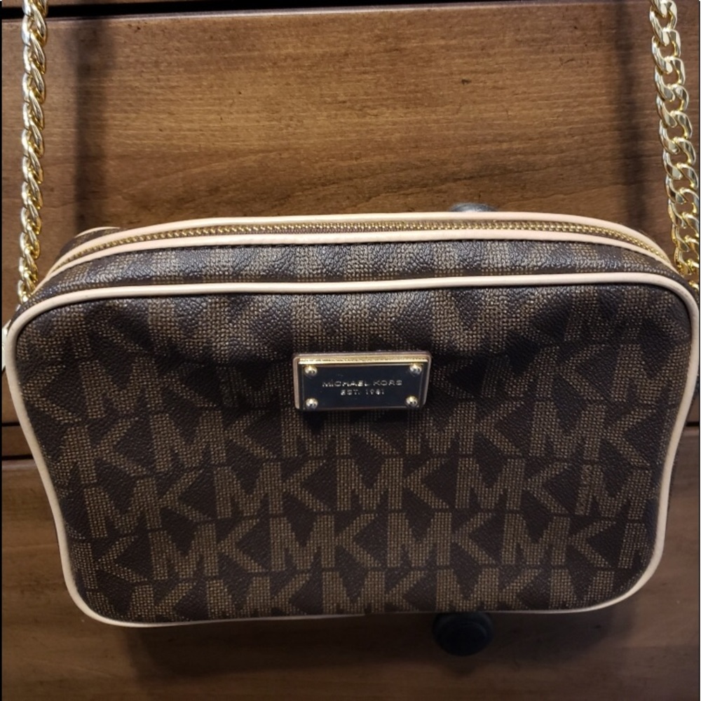 Michael Koors pocketbook